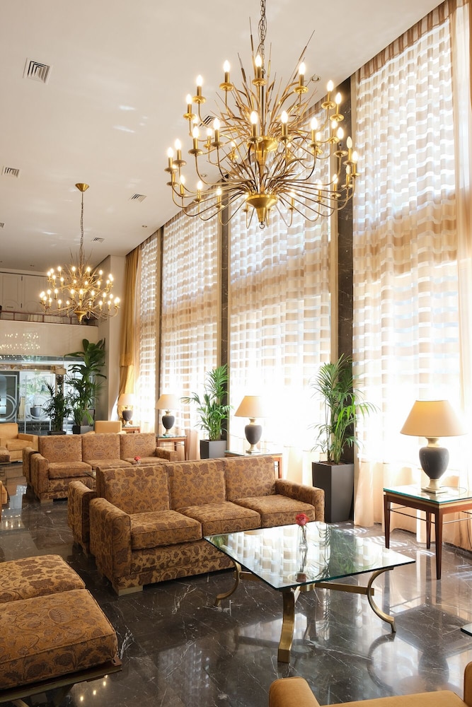 Ilisia Hotel 14/68