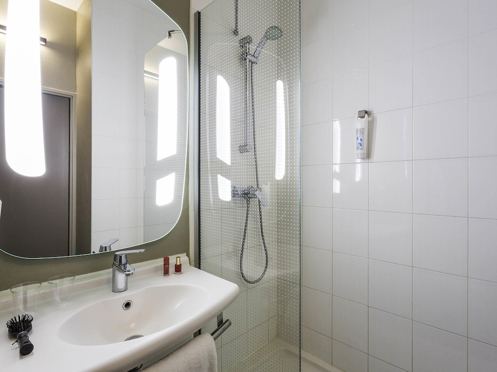 Ibis Bordeaux Centre Gare Saint Jean 65/66
