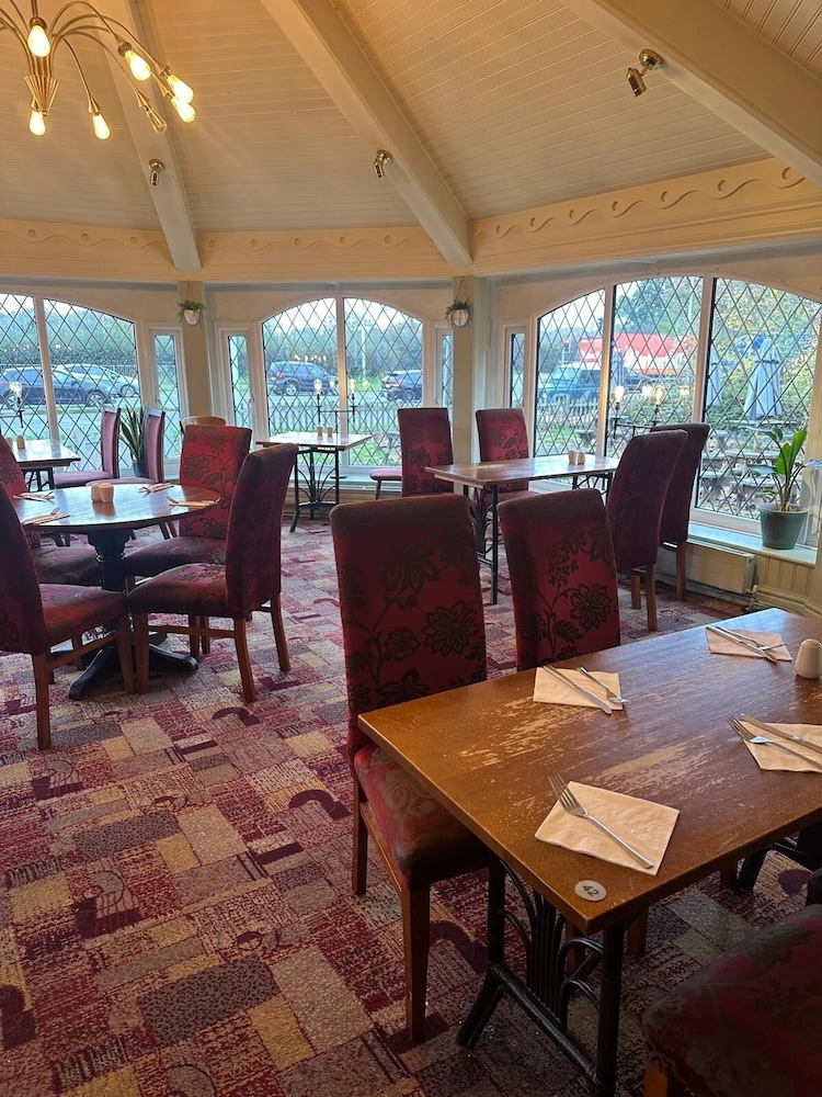 Premier Inn Wirral (Two Mills) 23/27