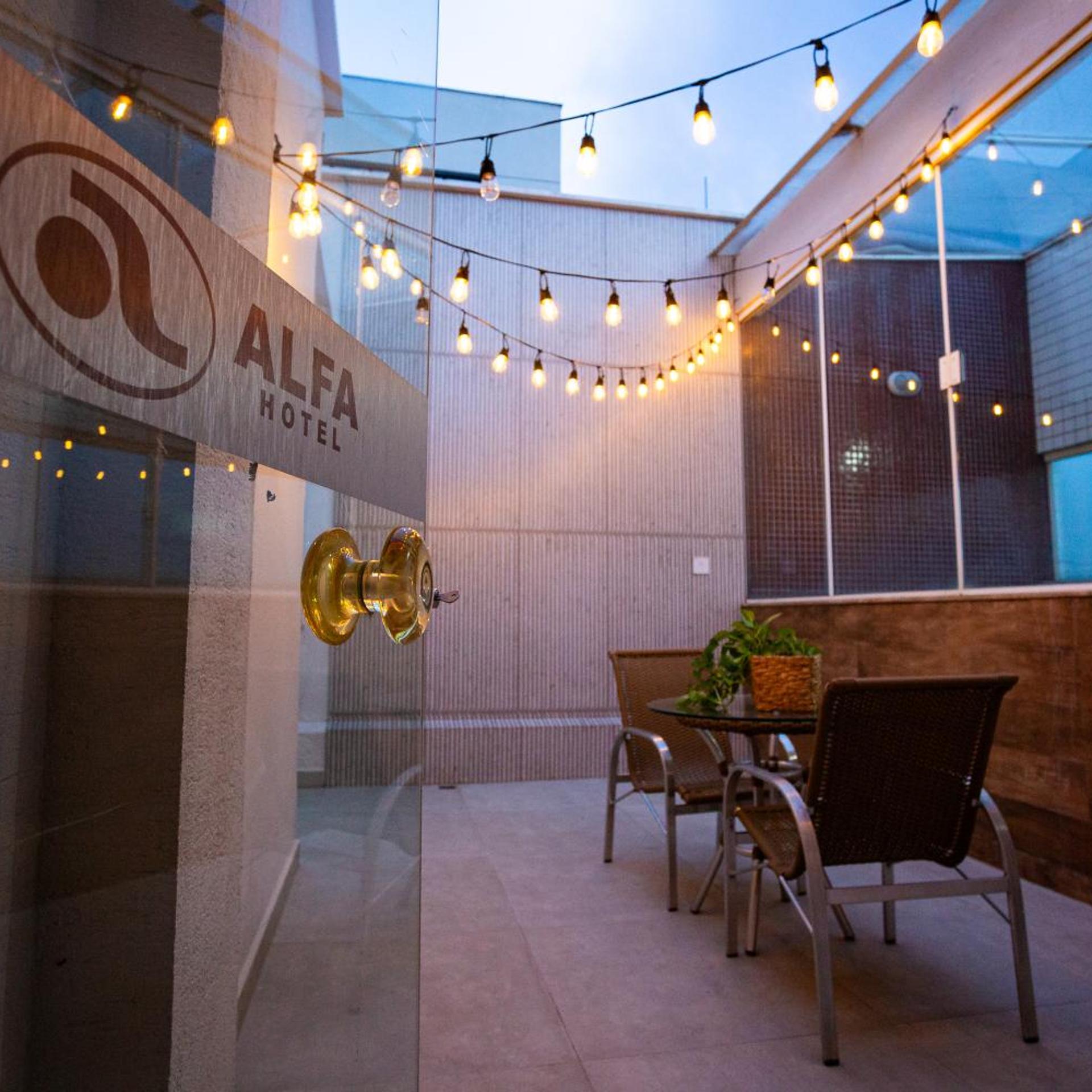 Alfa Hotel 6/50