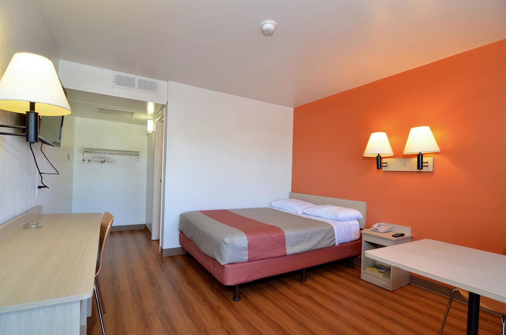 Motel6 Indio, CA - Palm Springs 25/39
