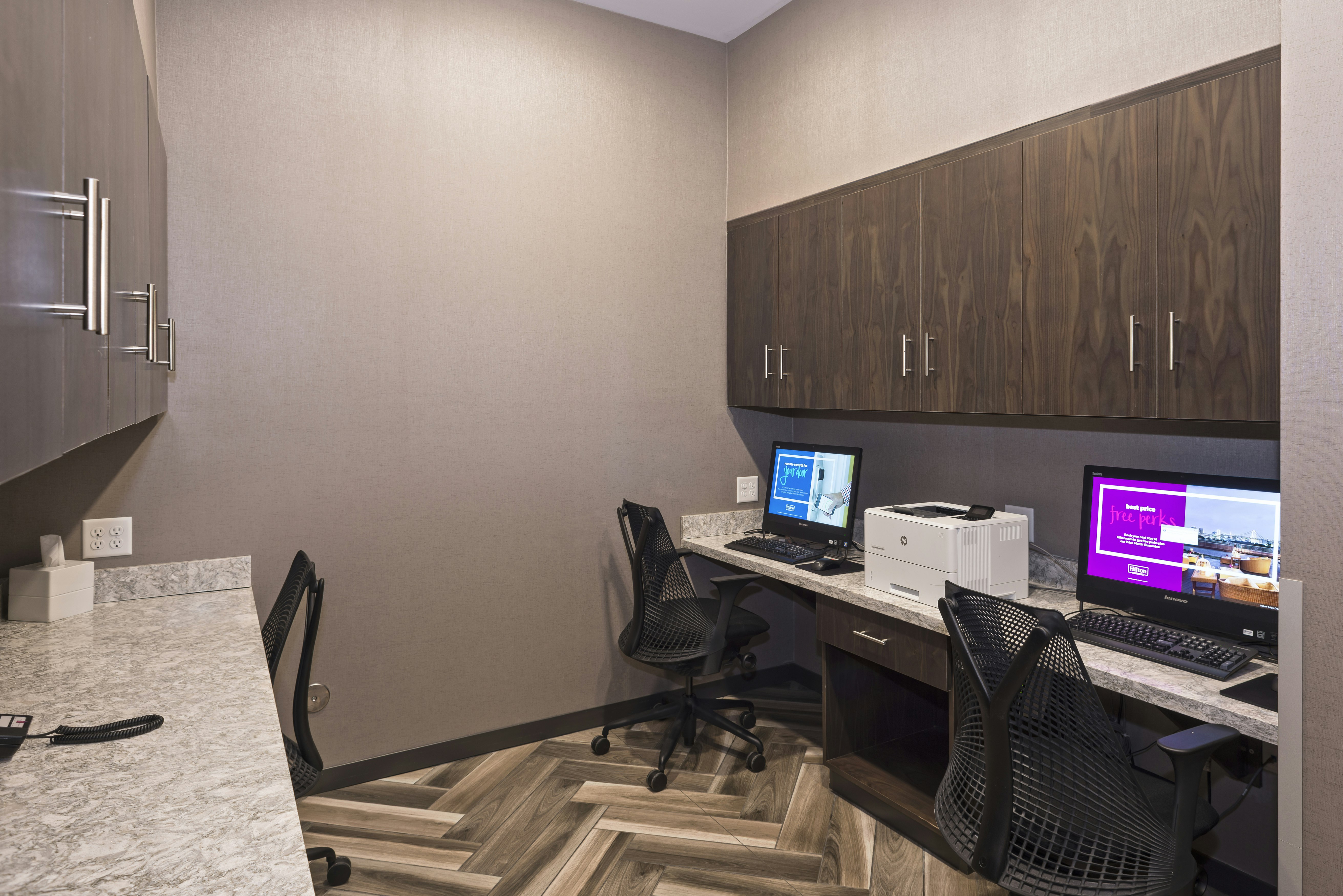 Hampton Inn Suites Minneapolis University Area Mn 18/20
