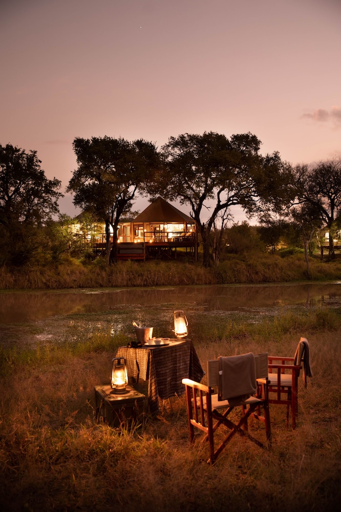 Hamilton Tented Camp 6/56