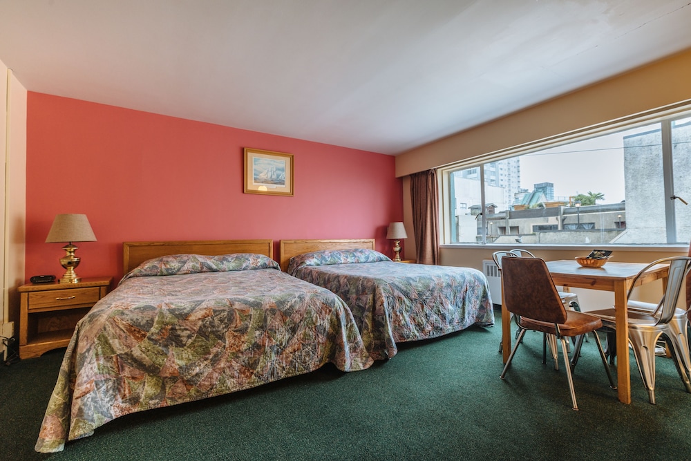 English Bay Hotel 20/62