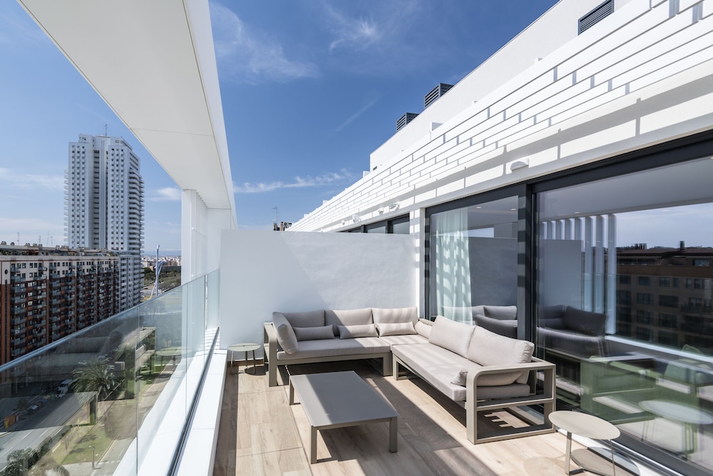 Intelier Core Suites Valencia 45/45