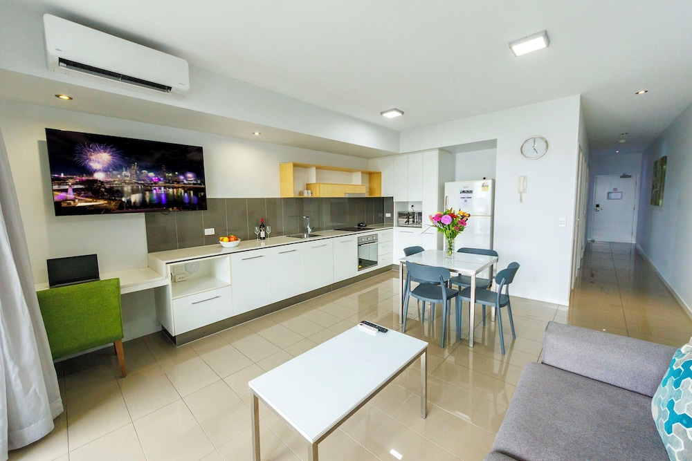 Atrio Apartments 58/69