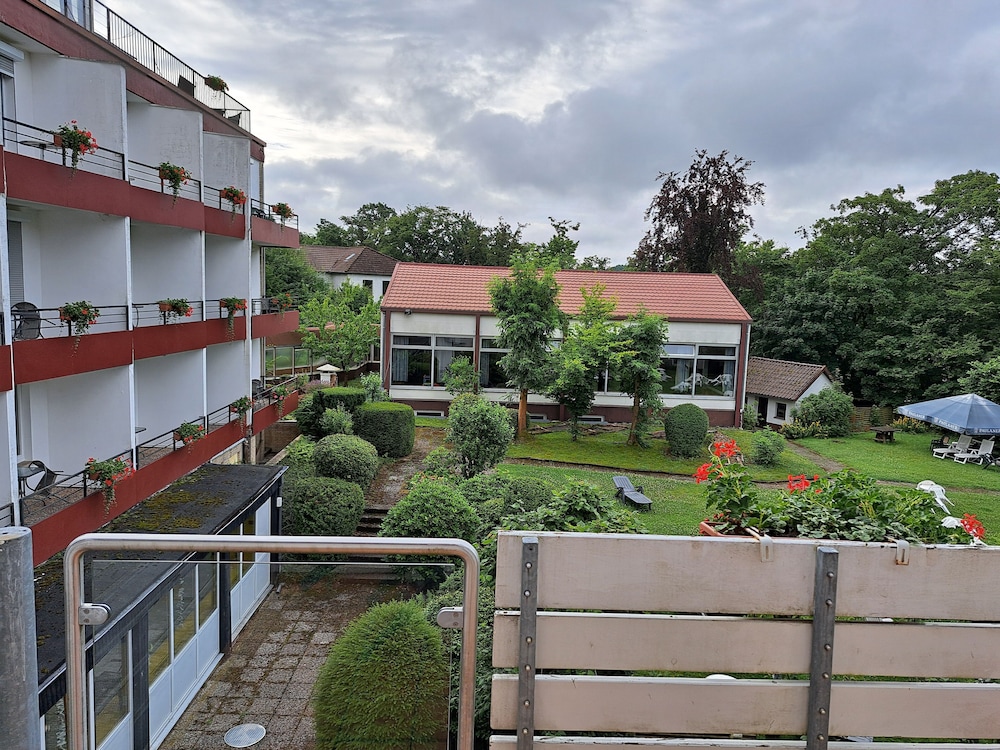 Hotel Heikenberg 5/50