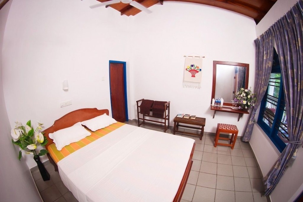 Mothers Place Nimala 18/50
