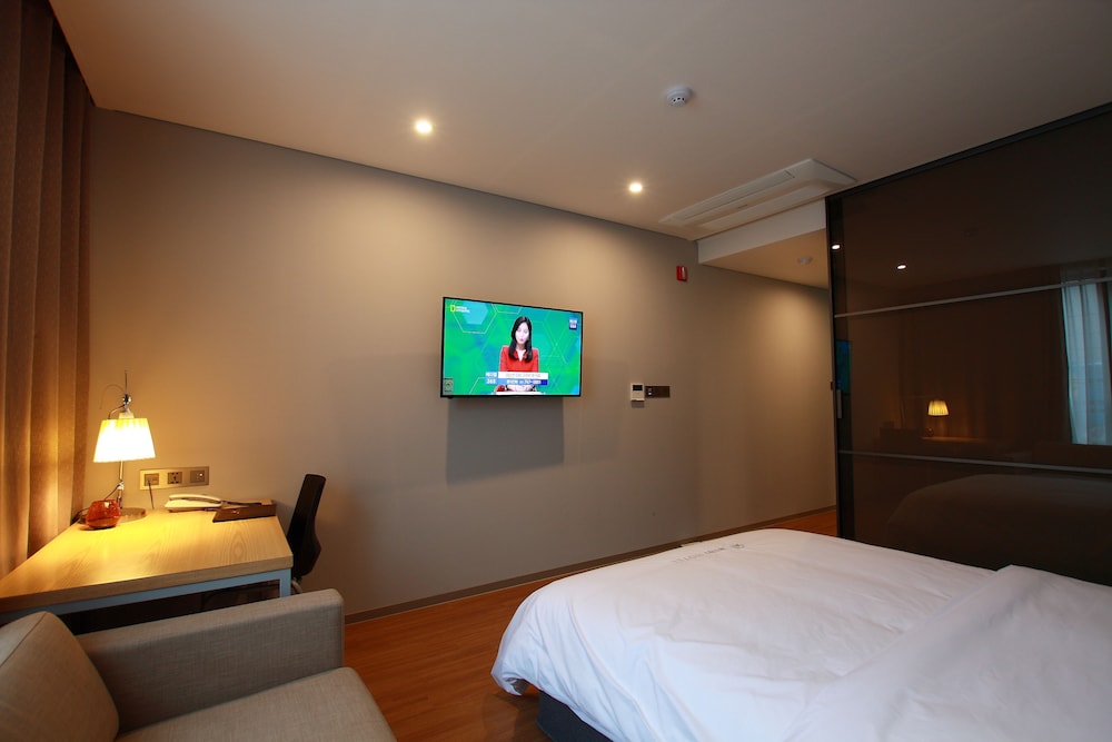 141 Mini Hotel 26/46