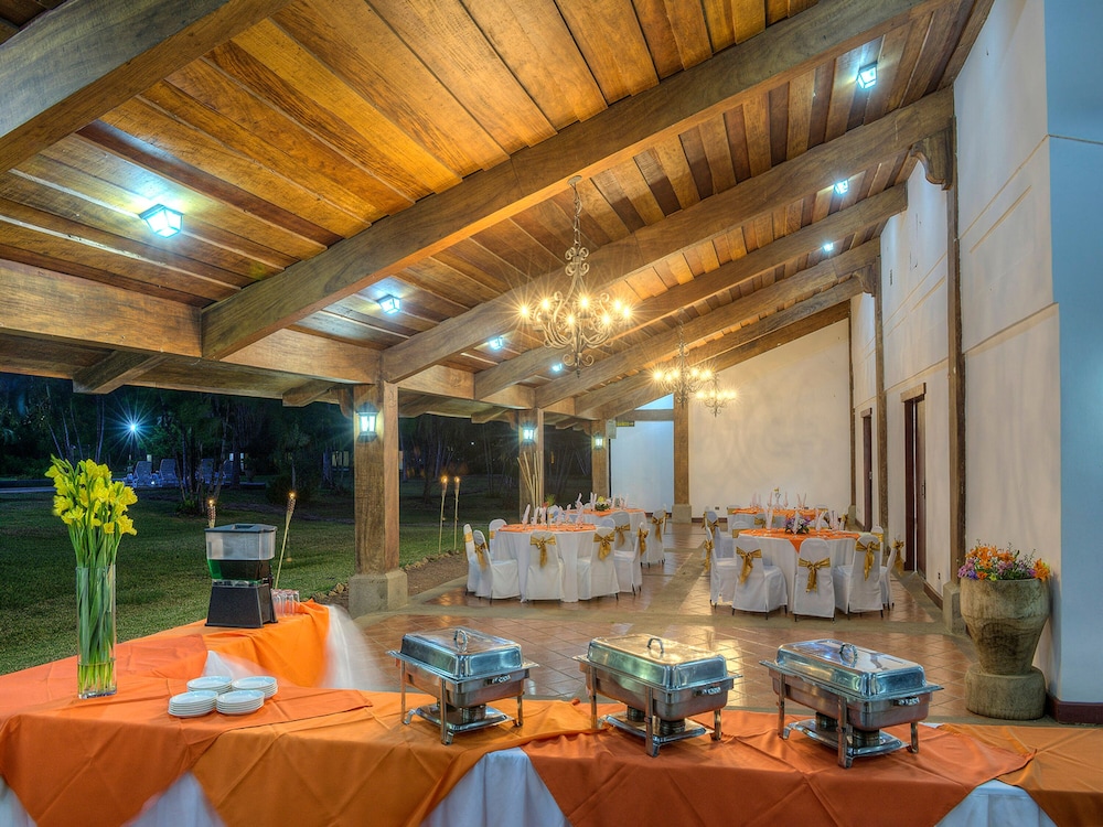 Hacienda La Pacifica 35/73