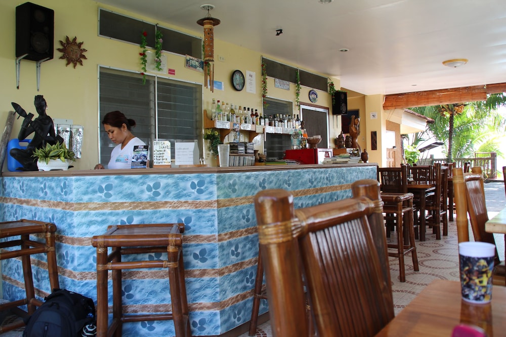 Wellbeach Dive Resort 12/74