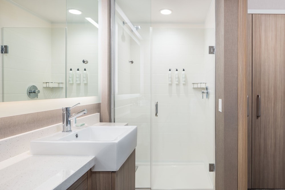 SpringHill Suites by Marriott Tucson at The Bridges 35/36