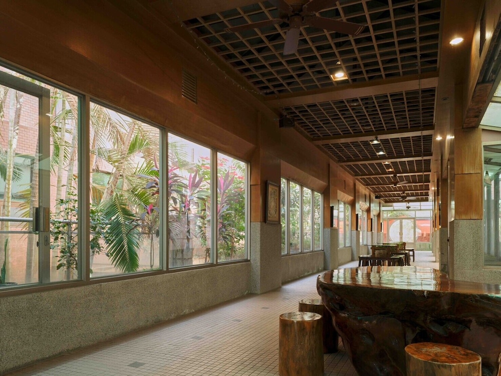KinSa Holiday Hotel 14/19