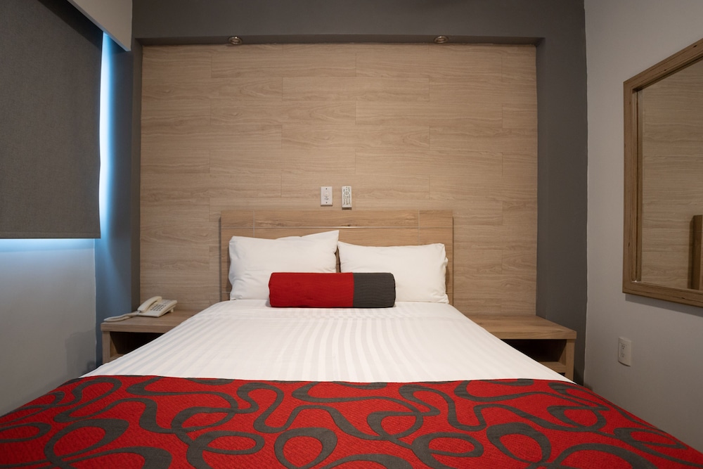 Hotel Roble 12/38