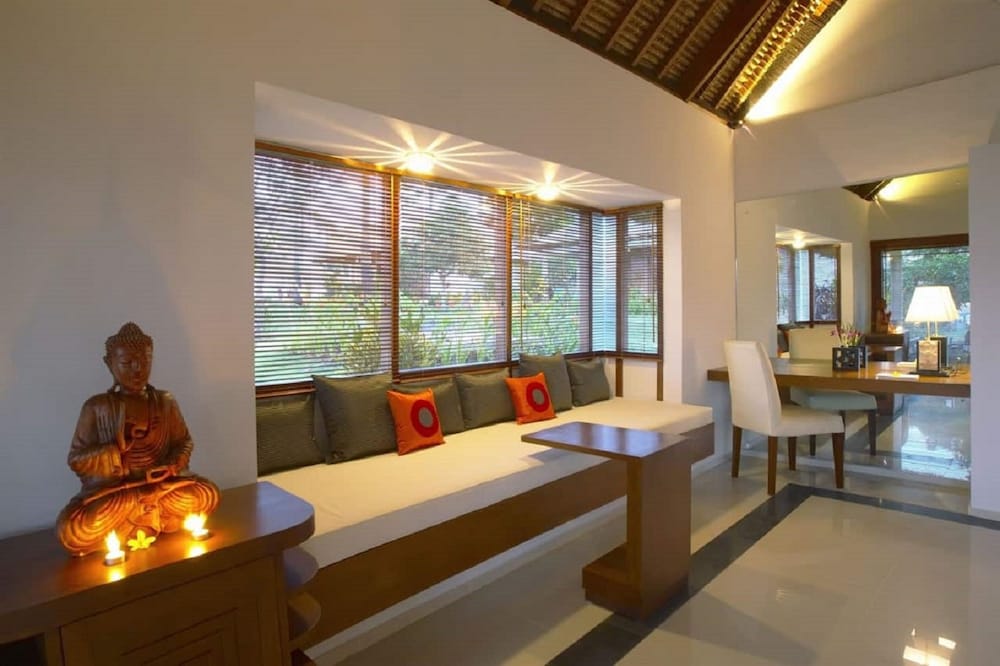 Siddhartha Ocean Front Resort Spa 15/50