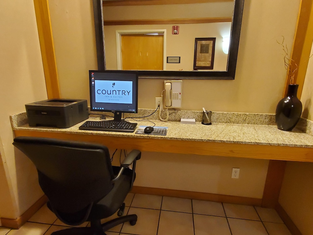 Country Inn & Suites by Radisson, Bend near Pilot Butte 36/50