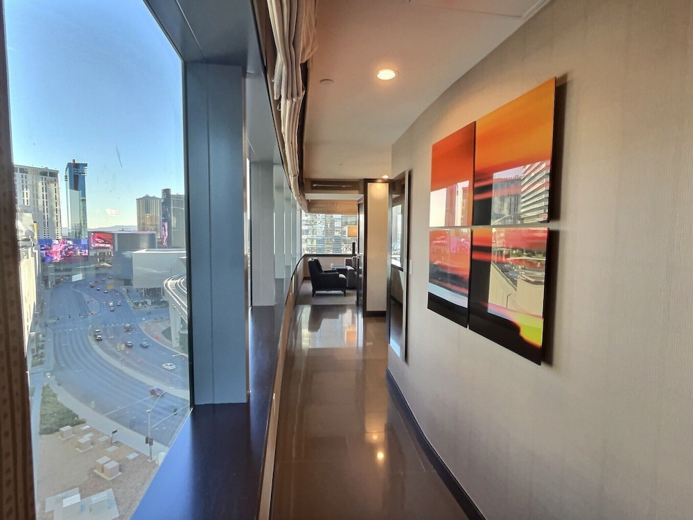 Jet Luxury At The Vdara Condo Hotel 27/70