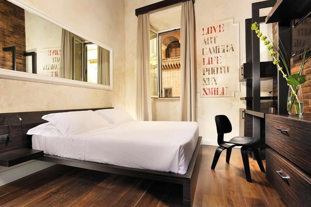 SUPERIOR, DOUBLE BED