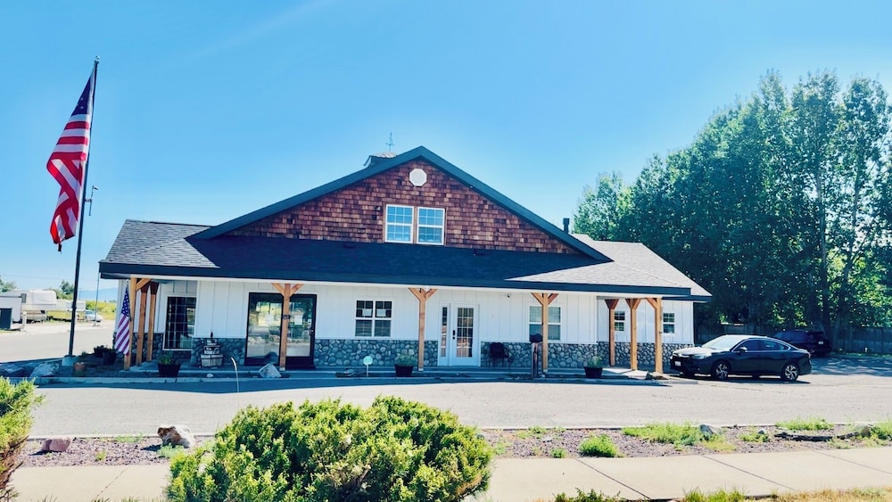 Beaverhead Lodge Dillon Ex Motel 6 Dillon Mt 6/50