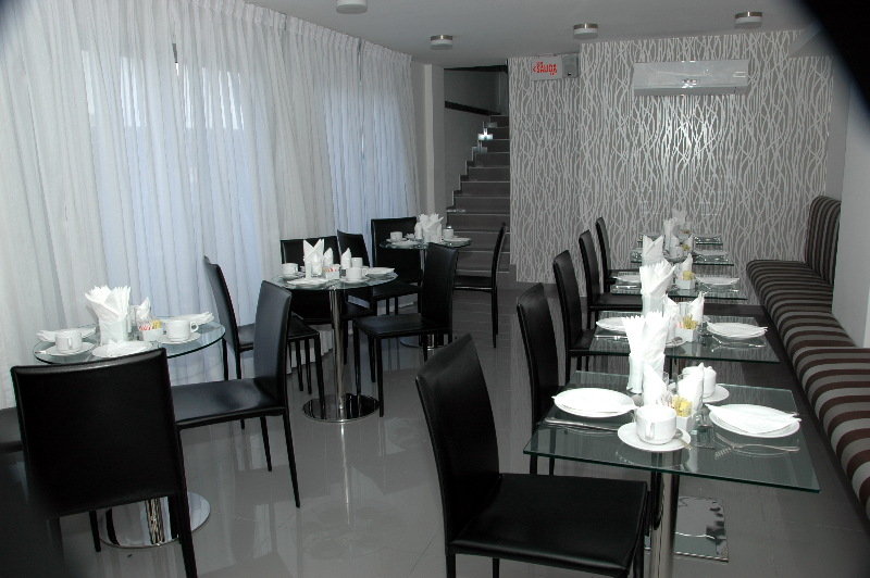 PALM BEACH PLAZA HOTEL 35/39