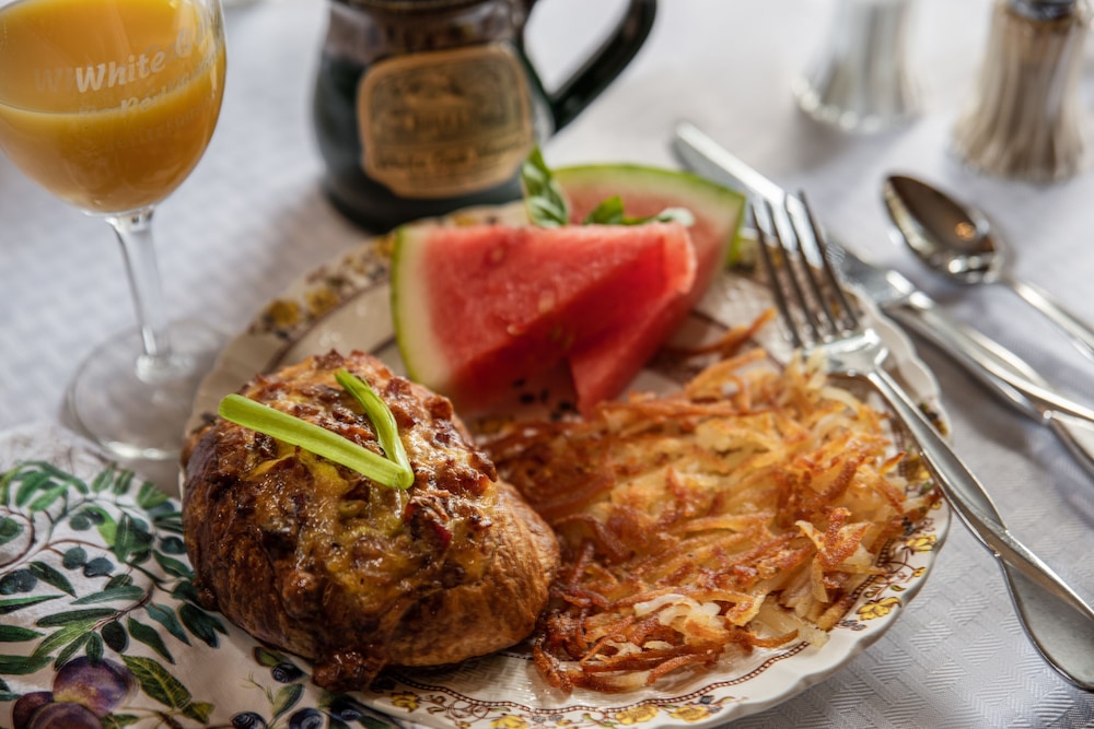 White Oak Manor Bed Breakfast 18/44