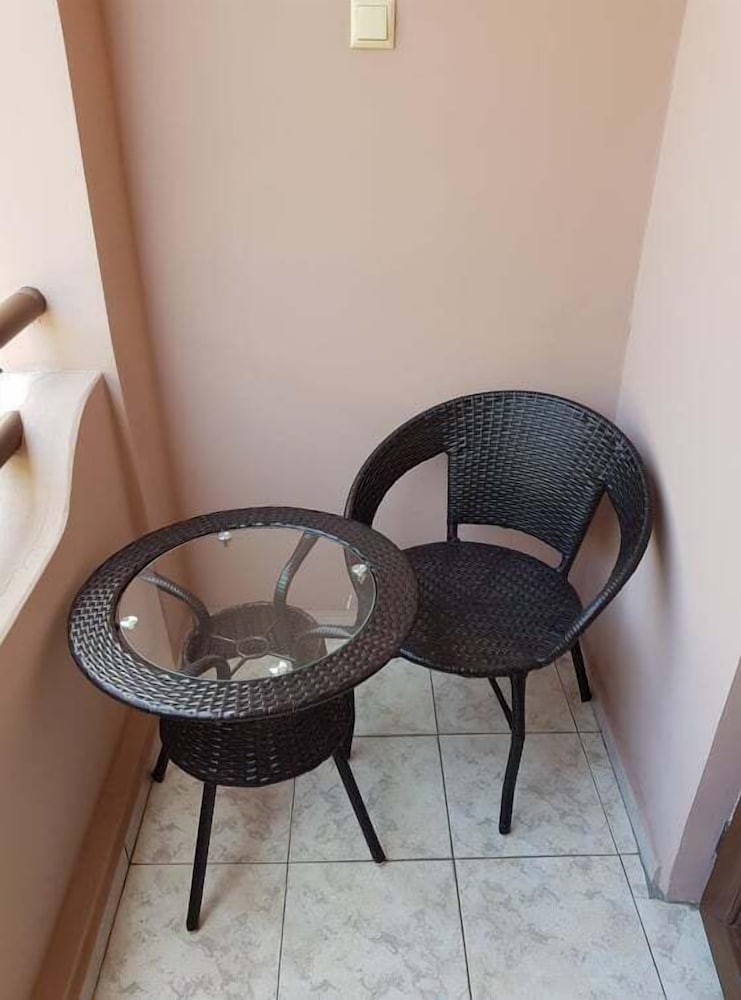 Guesthouse And Hostel Batumi Globus 28/46