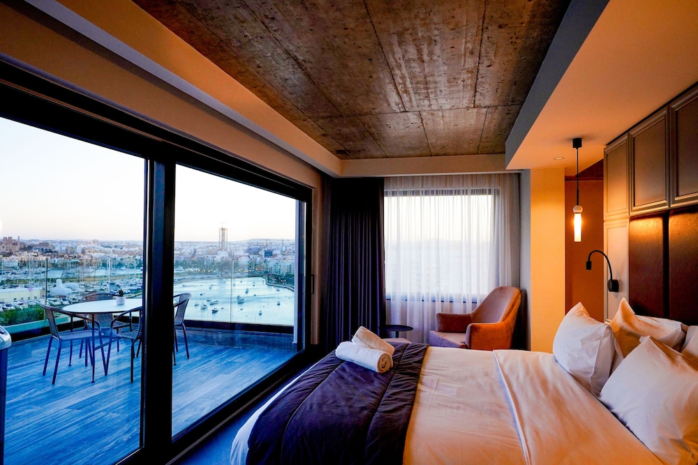 The Londoner Hotel Sliema 20/58