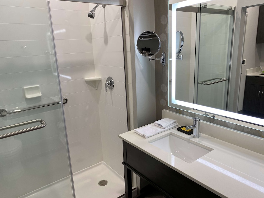 Executive Residency Antioch Inn 15/43