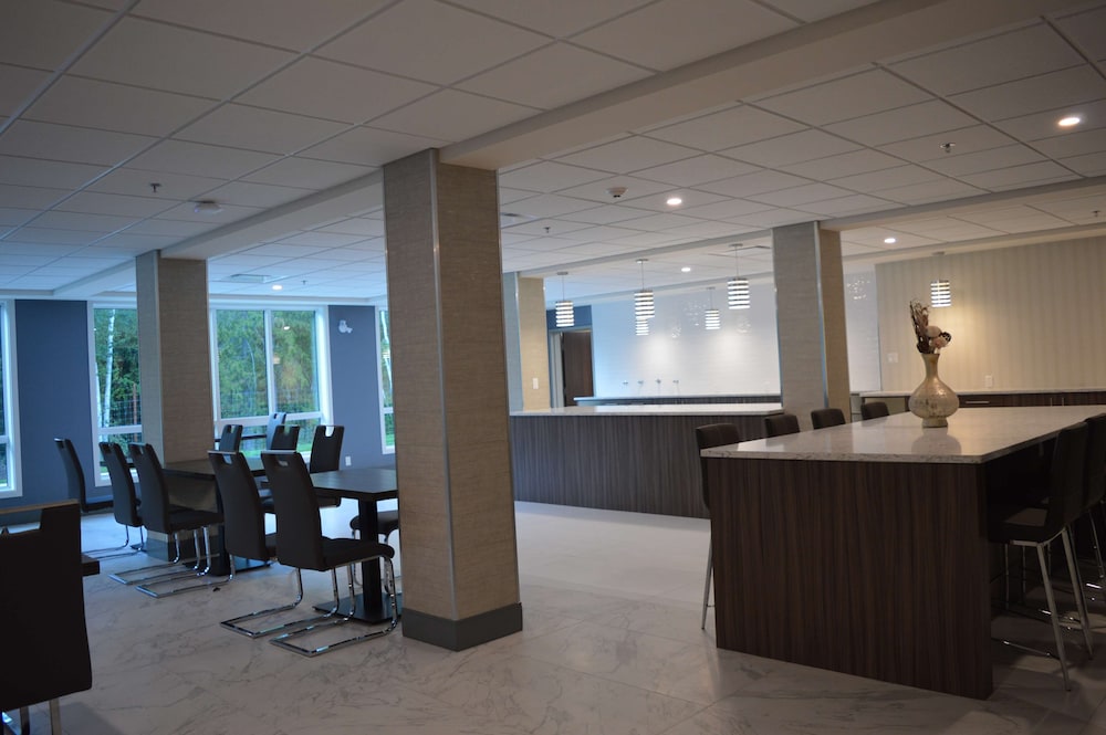 Best Western Plus Gateway to the Falls 19/26