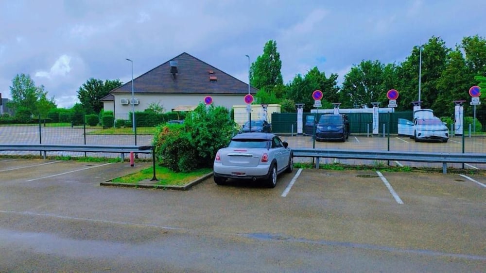 Premiere Classe Troyes Sud - Parc St Thibault 41/50
