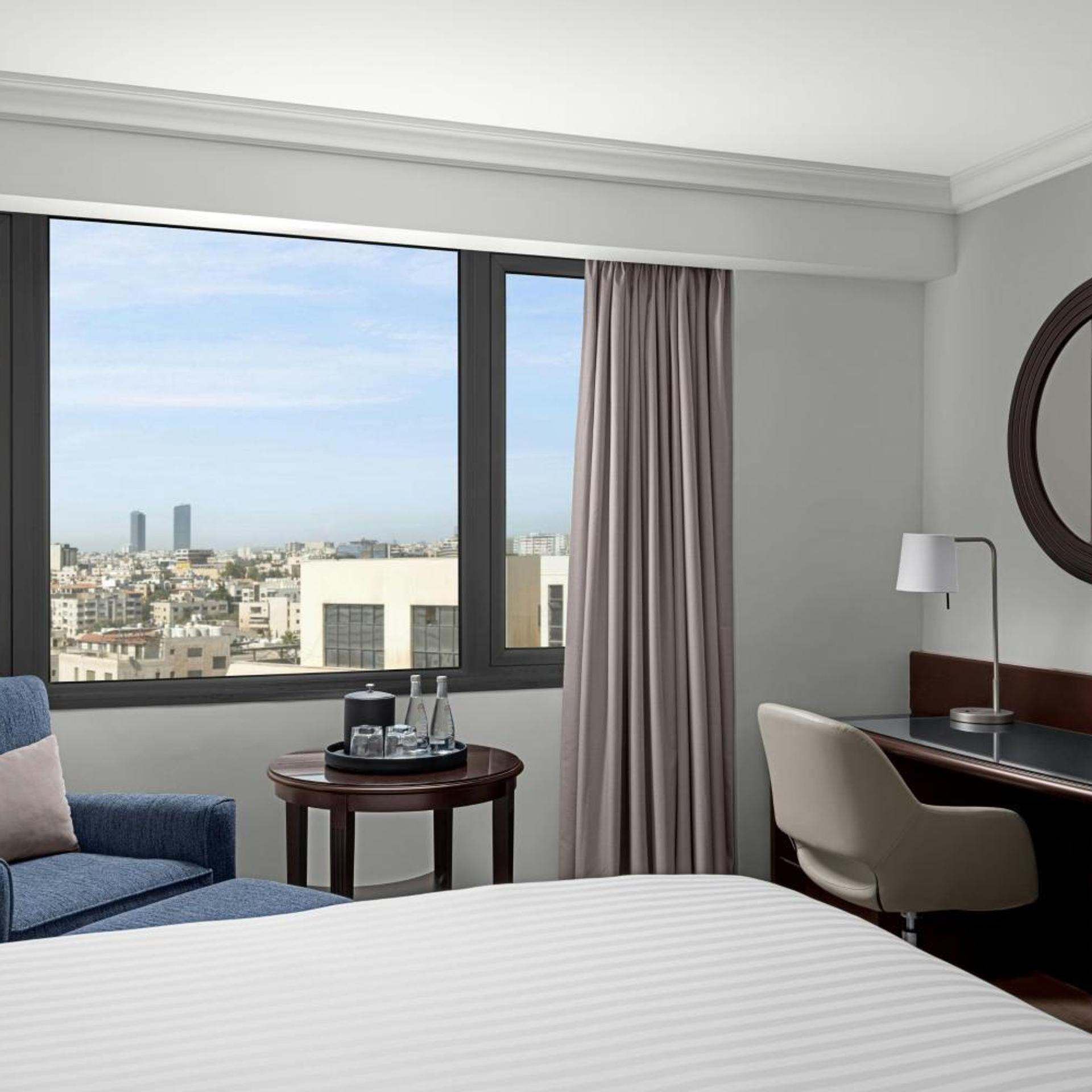جناح ملكي بسرير كينج، Marriott Amman Hotel 4/8