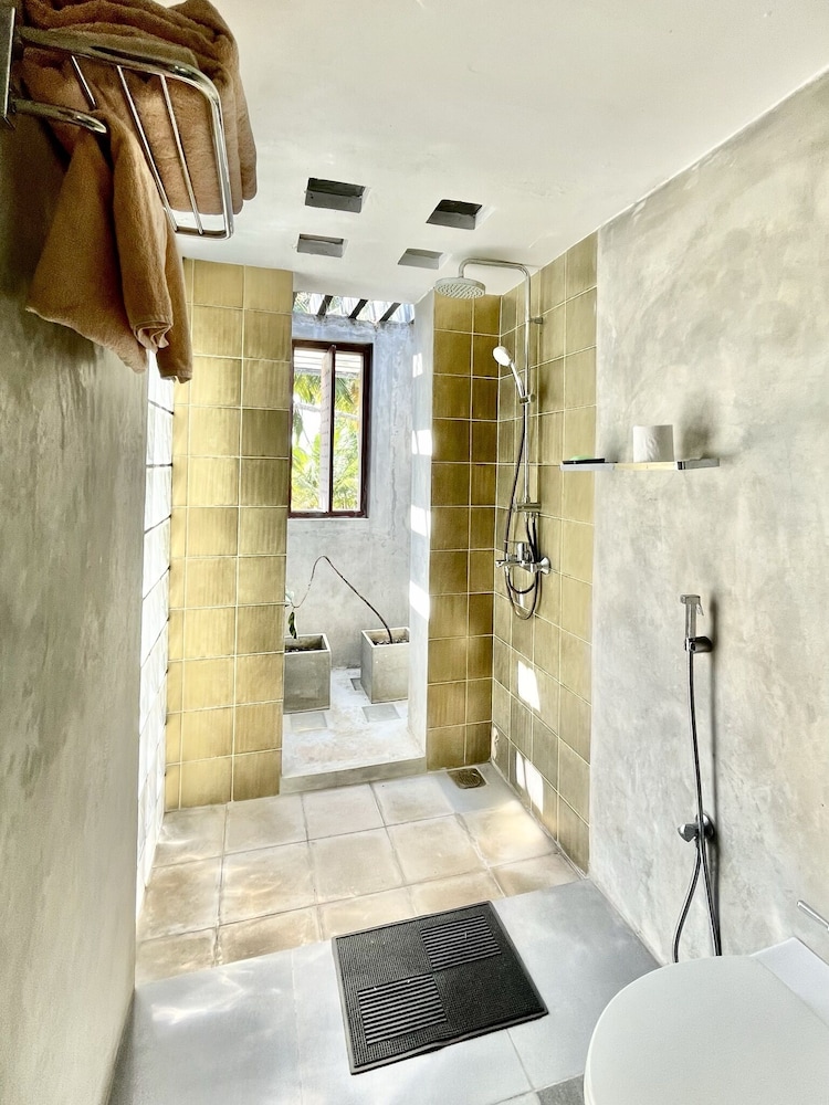 Isana Beach House 48/50