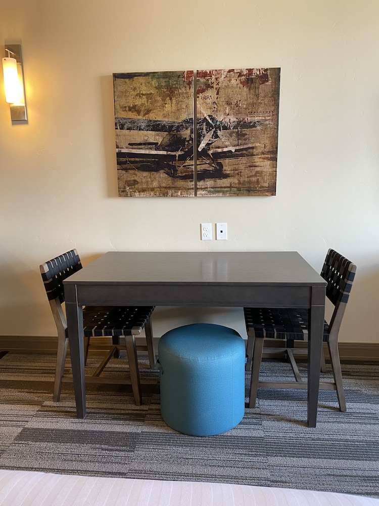 Simple Suites Boise Airport 26/36