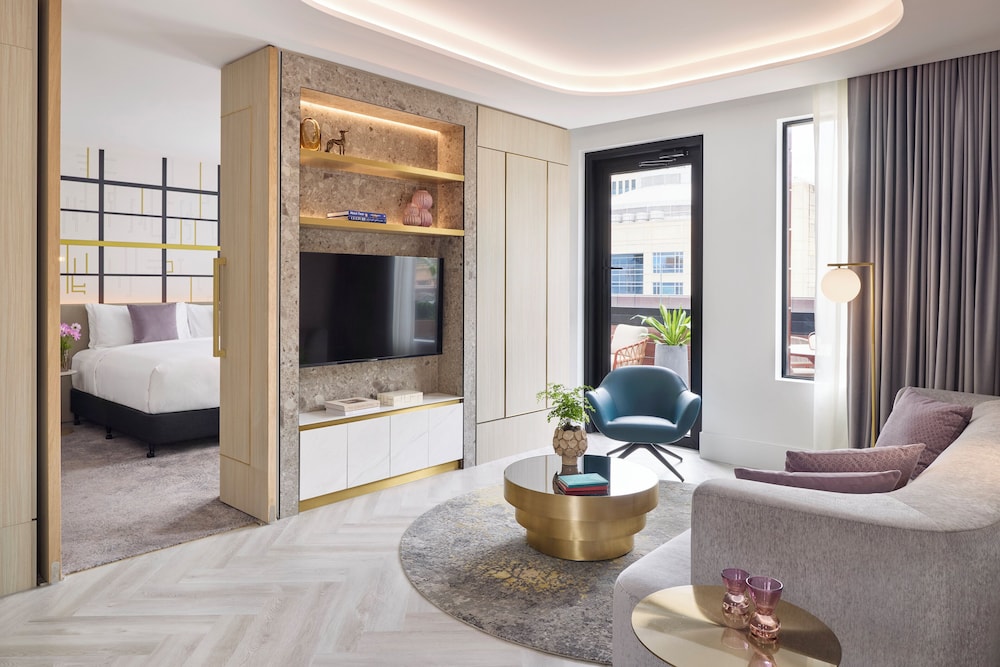 Hotel Indigo Melbourne Little Collins by IHG 27/48