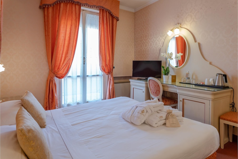 Phi Hotel Canalgrande 5/43