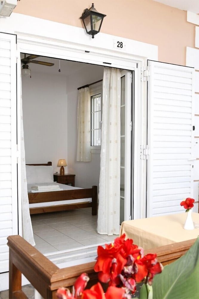 Akra Morea Hotel and Residences 10/48