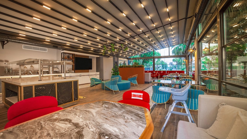Leaf Port Boutique Hotel 34/50