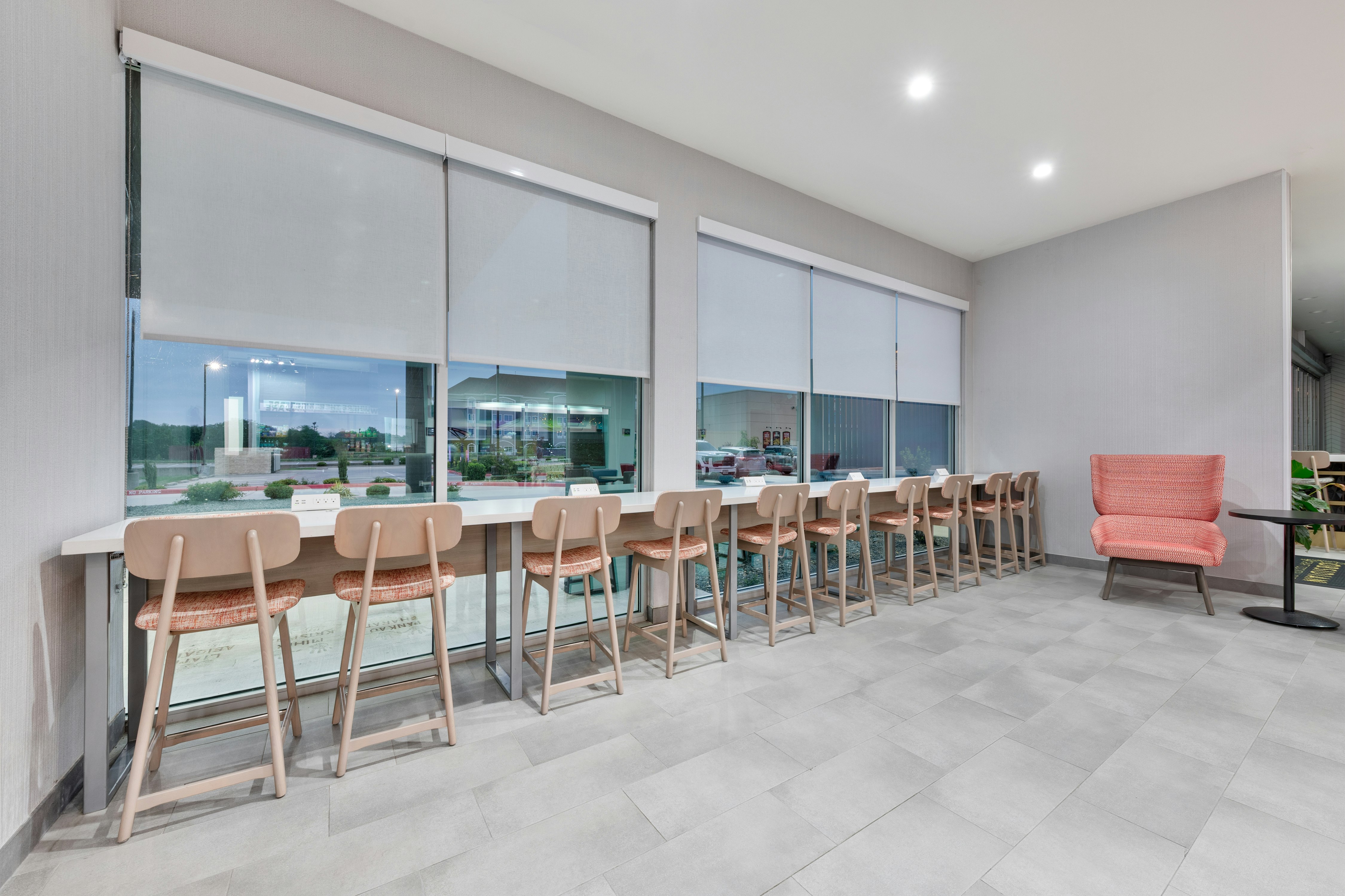 Home2 Suites by Hilton Paris 34/35