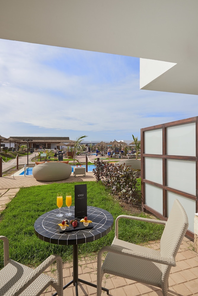 Melia Llana Beach Resort Spa 17/50