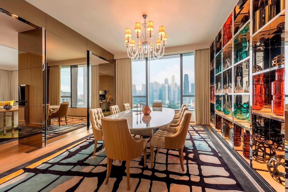 JW MARRIOTT HOTEL SINGAPORE SOUTH BEACH 61/73