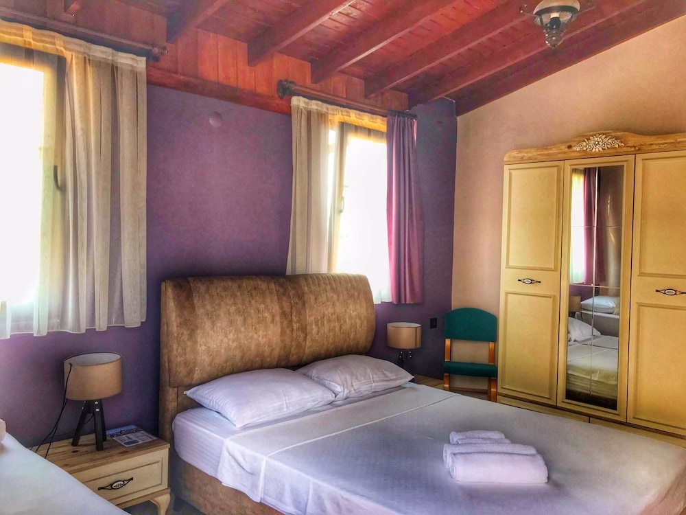 Cunda Thelara Otel 5/34