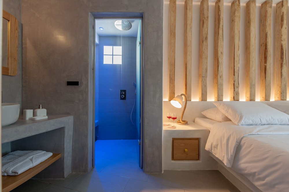 Avatar Suites 7/31