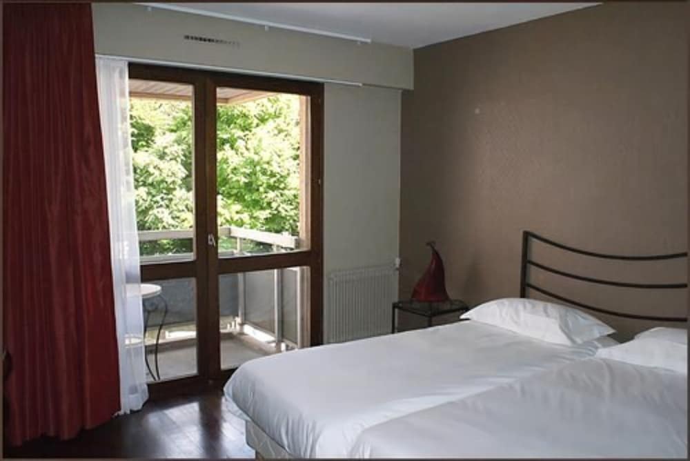 Hotel de La Gare 5/40
