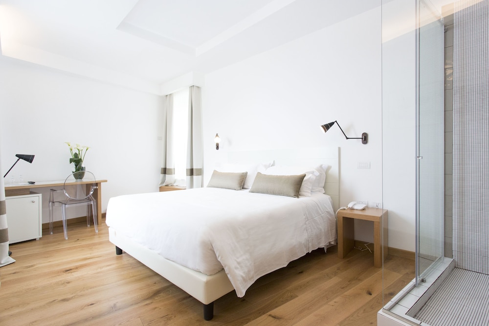 Villa Fiorella Art Hotel 14/80