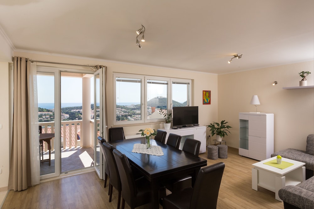 Apartments Villa Dadic 27/70