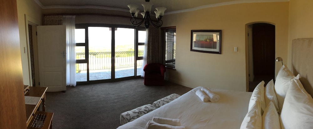 On the Cliff Guest House 3/50