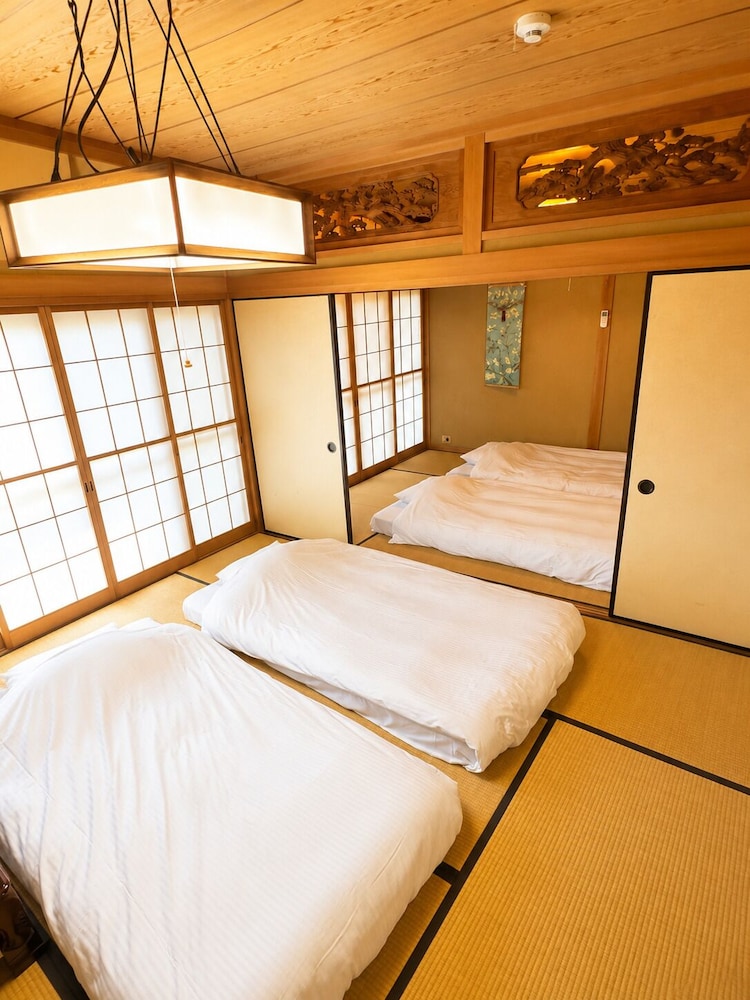 KUMO INN 19/50