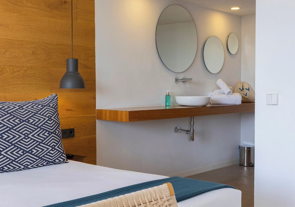 Las Gaviotas Suites Hotel 59/59