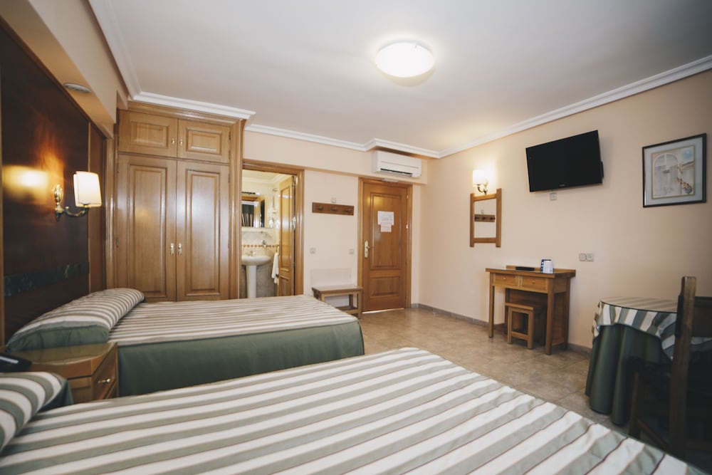 Hostal Los Gavilanes 2 24/50
