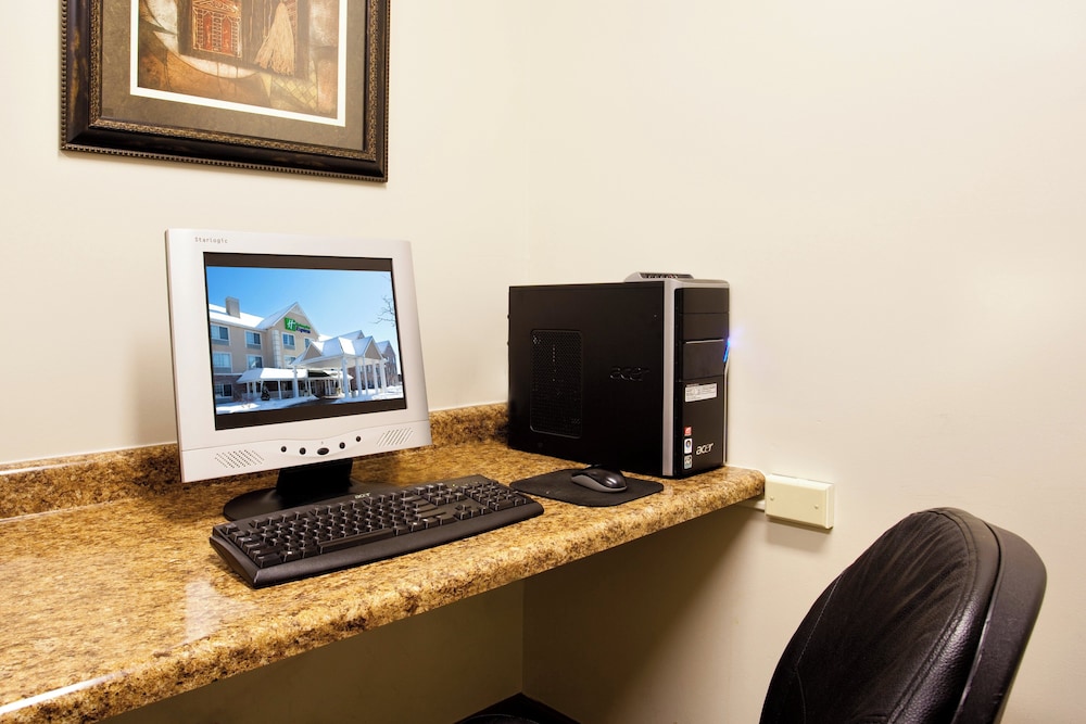 Holiday Inn Express Hotel And Suites Chicago Deerfield Lincoln 41/50